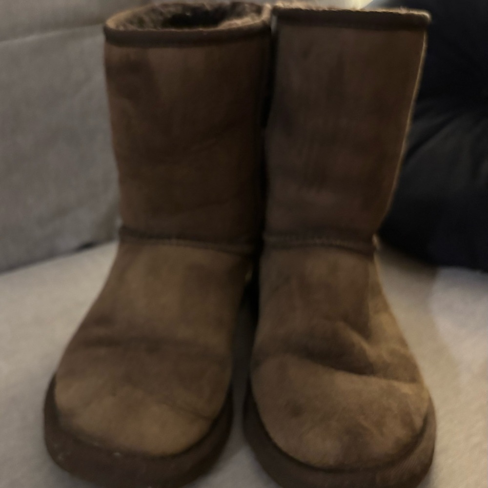 UGG Classic Brown Winter Boots